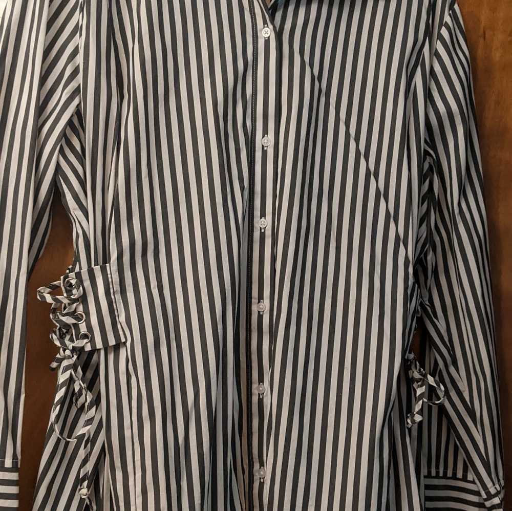 Striped blouse w/corset sides